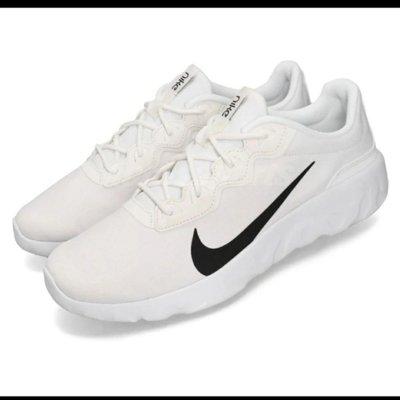 nike explore strada white